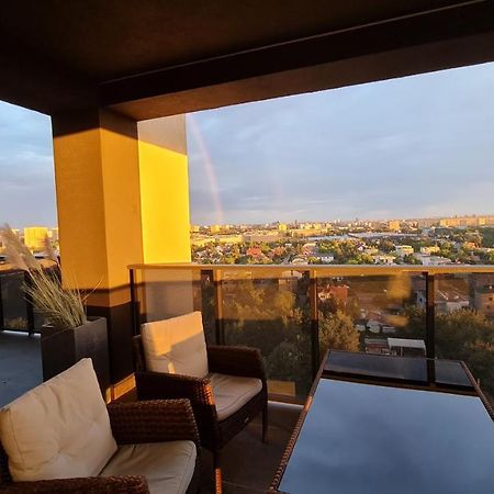 Widokowy Apartament Wojciechowskiego Parking I Loggia By Renters Prestige Познан Екстериор снимка