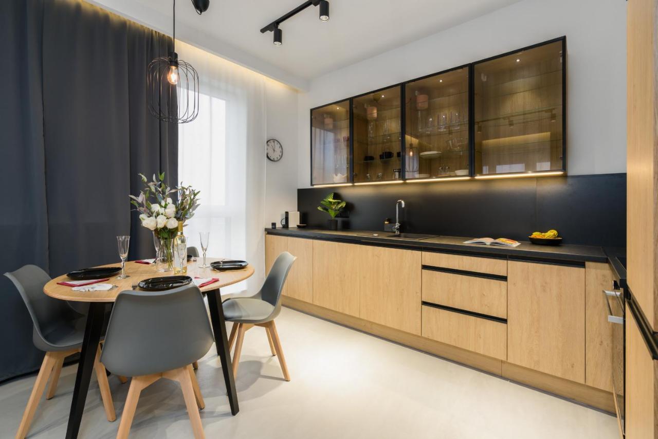 Widokowy Apartament Wojciechowskiego Parking I Loggia By Renters Prestige Познан Екстериор снимка